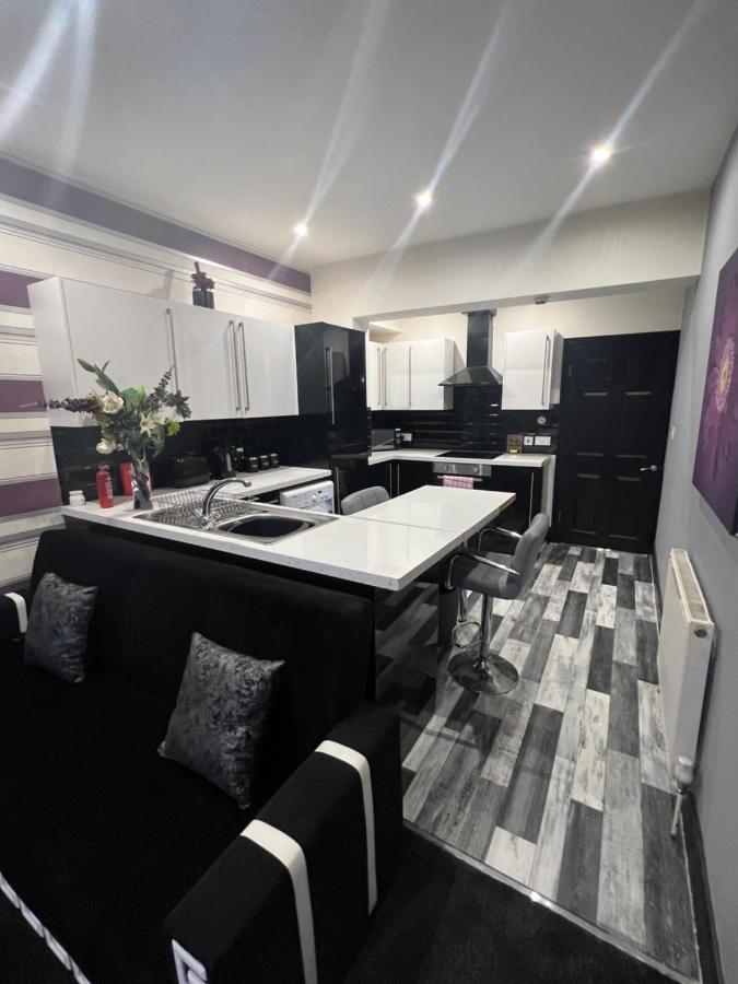 Boutique Blackpool 2 Bed Grey Apartment Sleeps 10 Екстериор снимка
